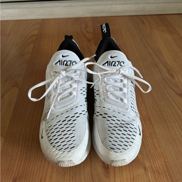 Women’s White Nike Air Max 270 - Picture 2 of 8